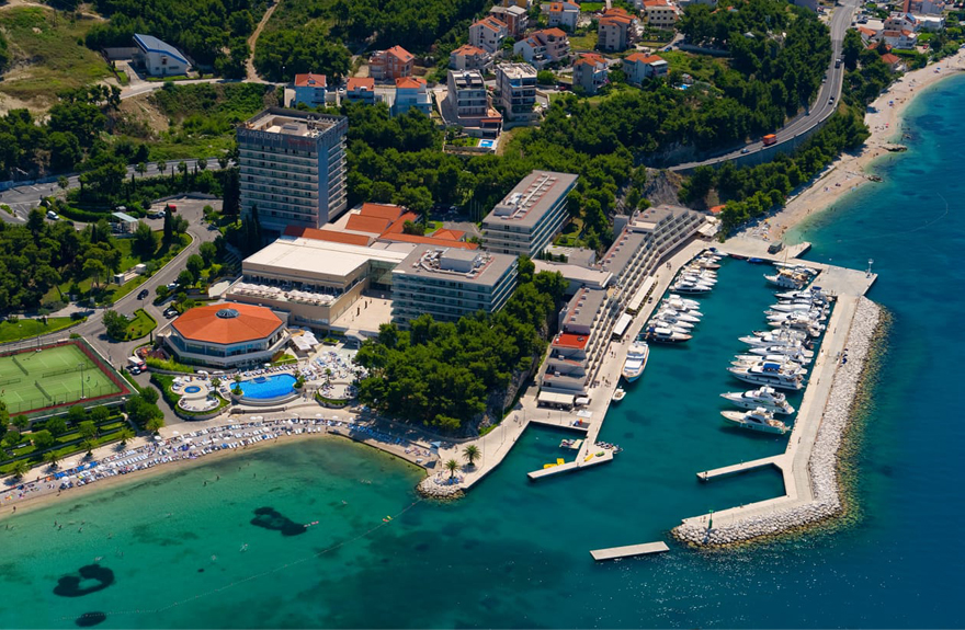 5 sterren hotel Le Meridien Lav te Split met zwembad, sauna, restaurant, tennisbaan, privé strand, etc